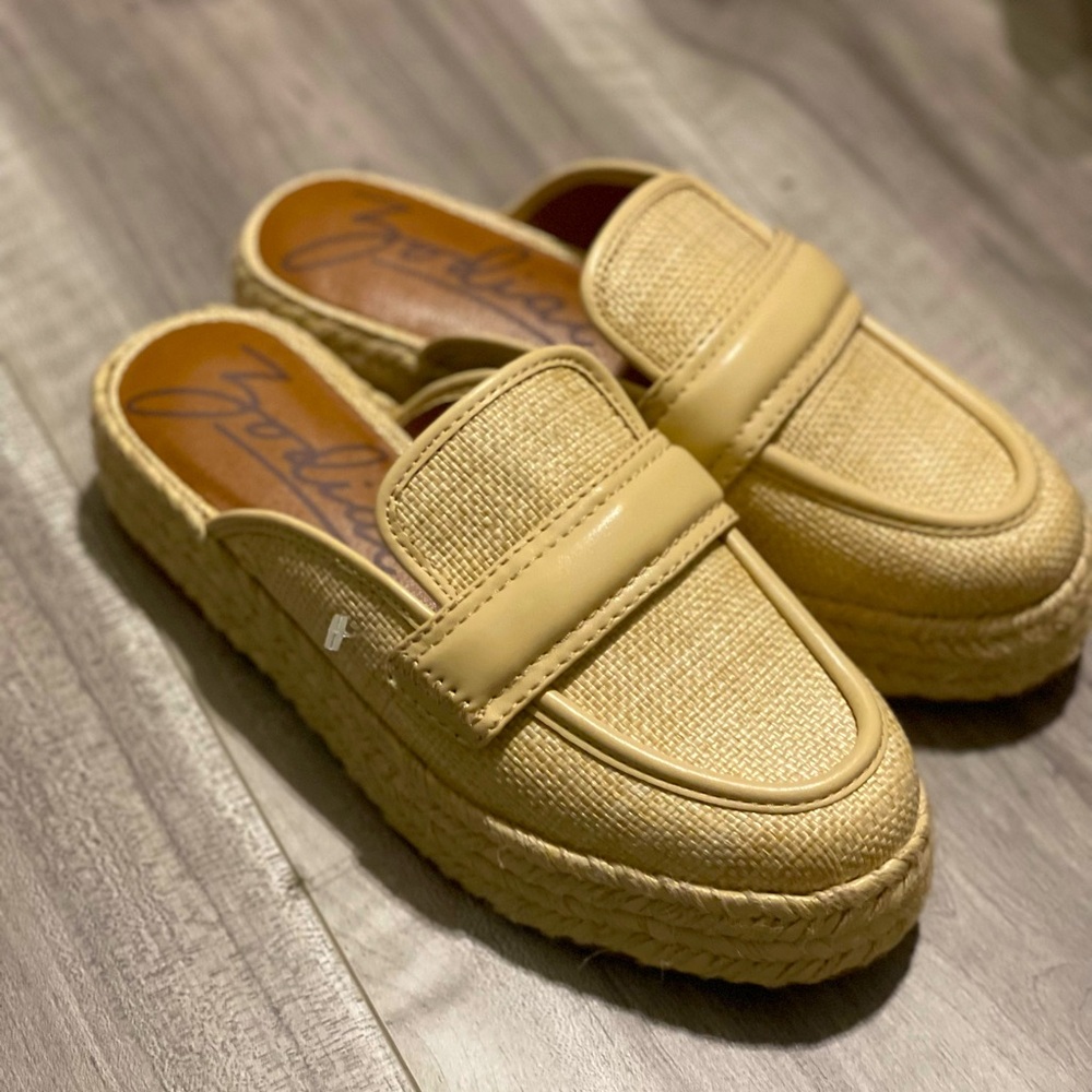 ZODIAC Women's Gizelle Slip-on Mules in Natural Raffia